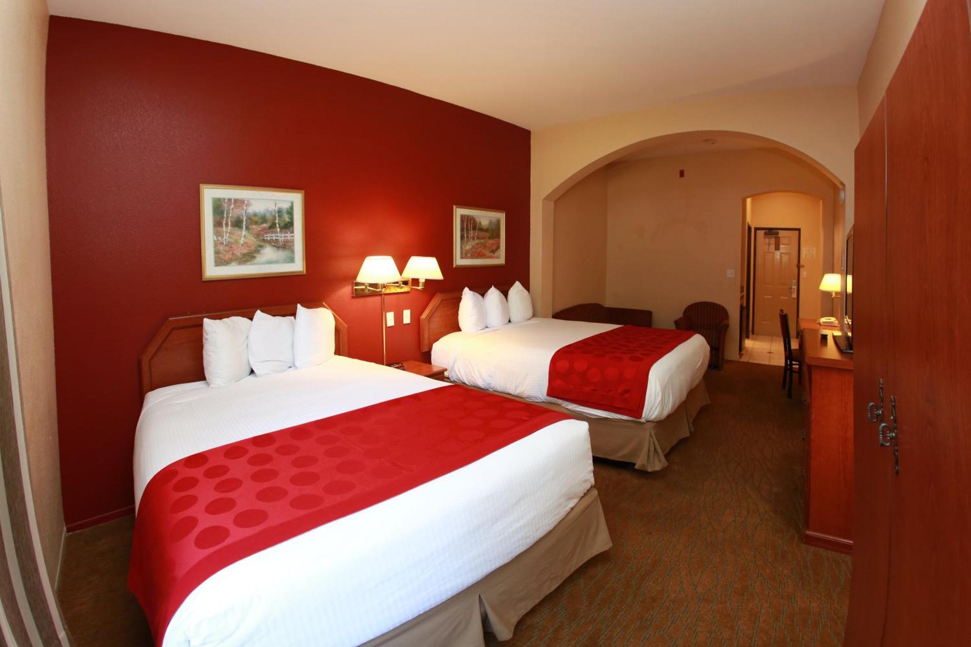 Hotel Ramada By Wyndham Fresno Northwest Esterno foto